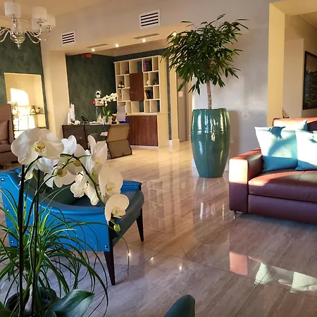 Sempione Boutique סטרסה