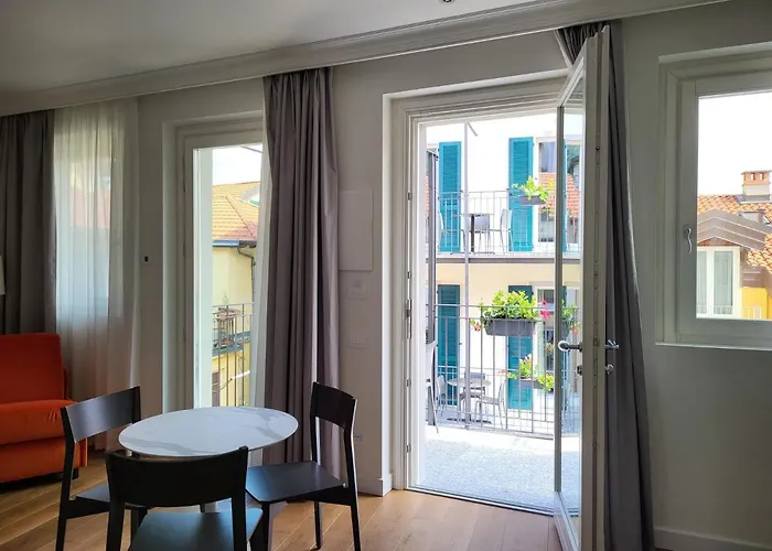 Sempione Boutique מלון 4*